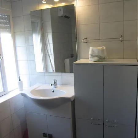 Ilona Guest house
