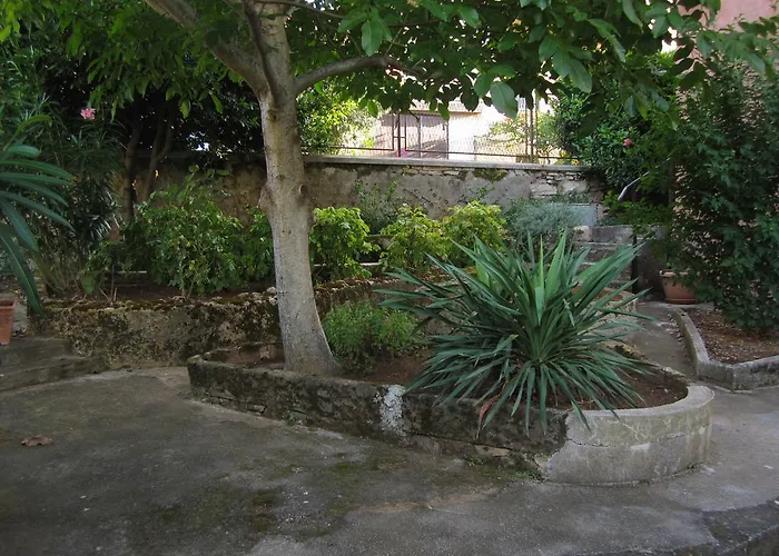 Ilona 게스트하우스 3*